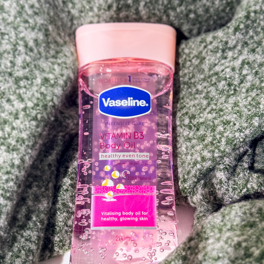 Vaseline Vitamin B3 body oil for glowing and even looking skin